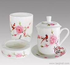 文具套裝選購指南 價格、廠家與批發渠道全解析，兼論禮品瓷應用